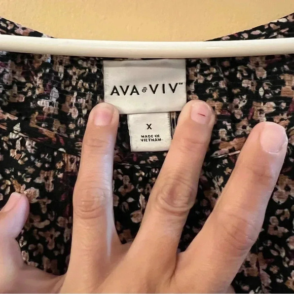 Ava & Viv Blouse Women’s X Multicolor Floral Long Sleeve Crewneck Flowy Stretch - Picture 3 of 5